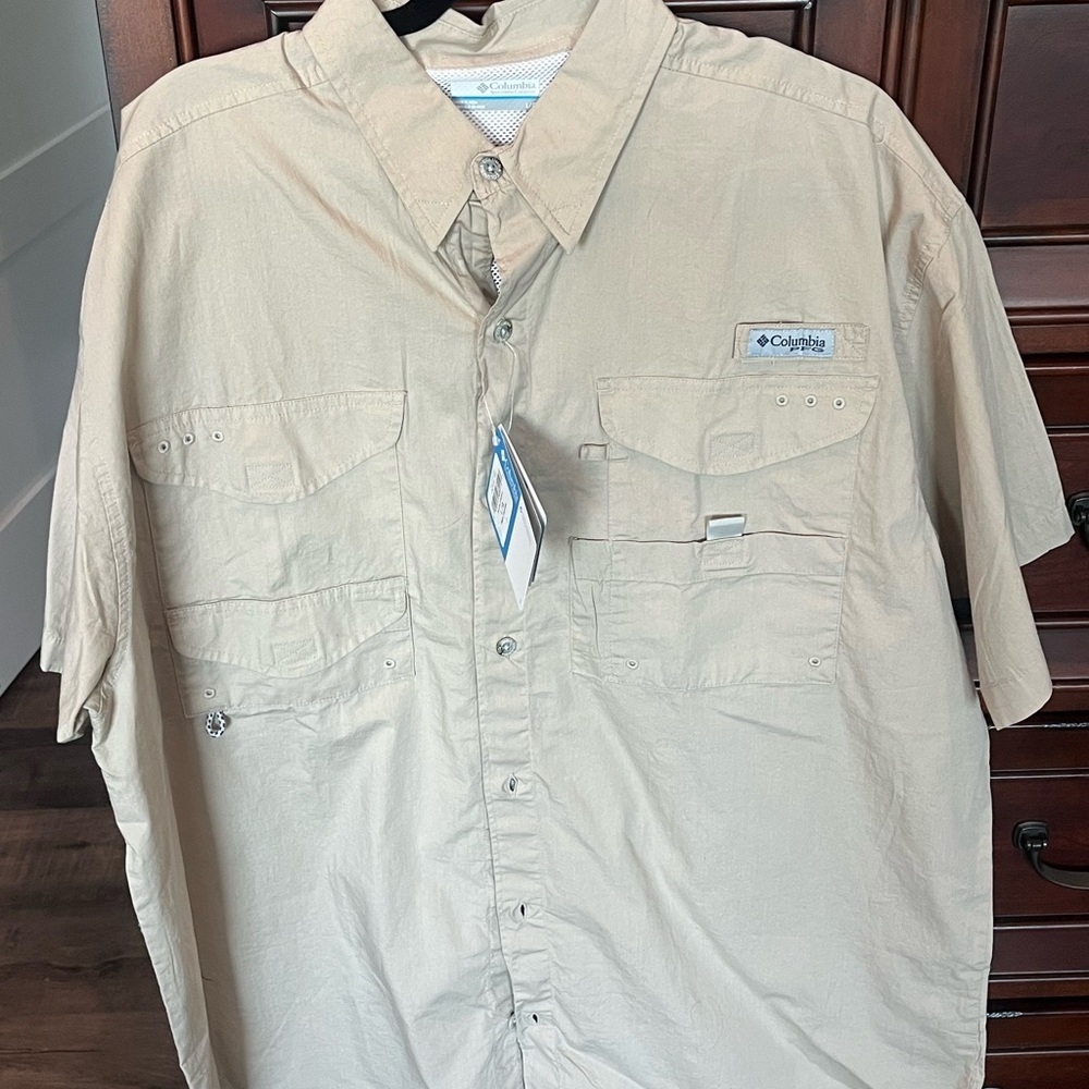 NWT Columbia Men's Casual Tan Button Down Shirt